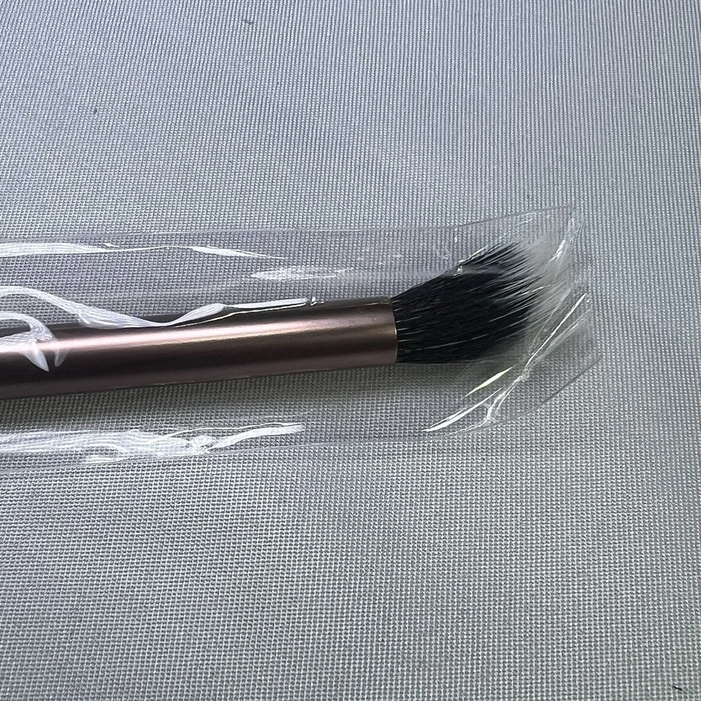 Be Your Own‎ Desire BYOD Buffing Concealer Makeup Brush Ipsy Full Size Product